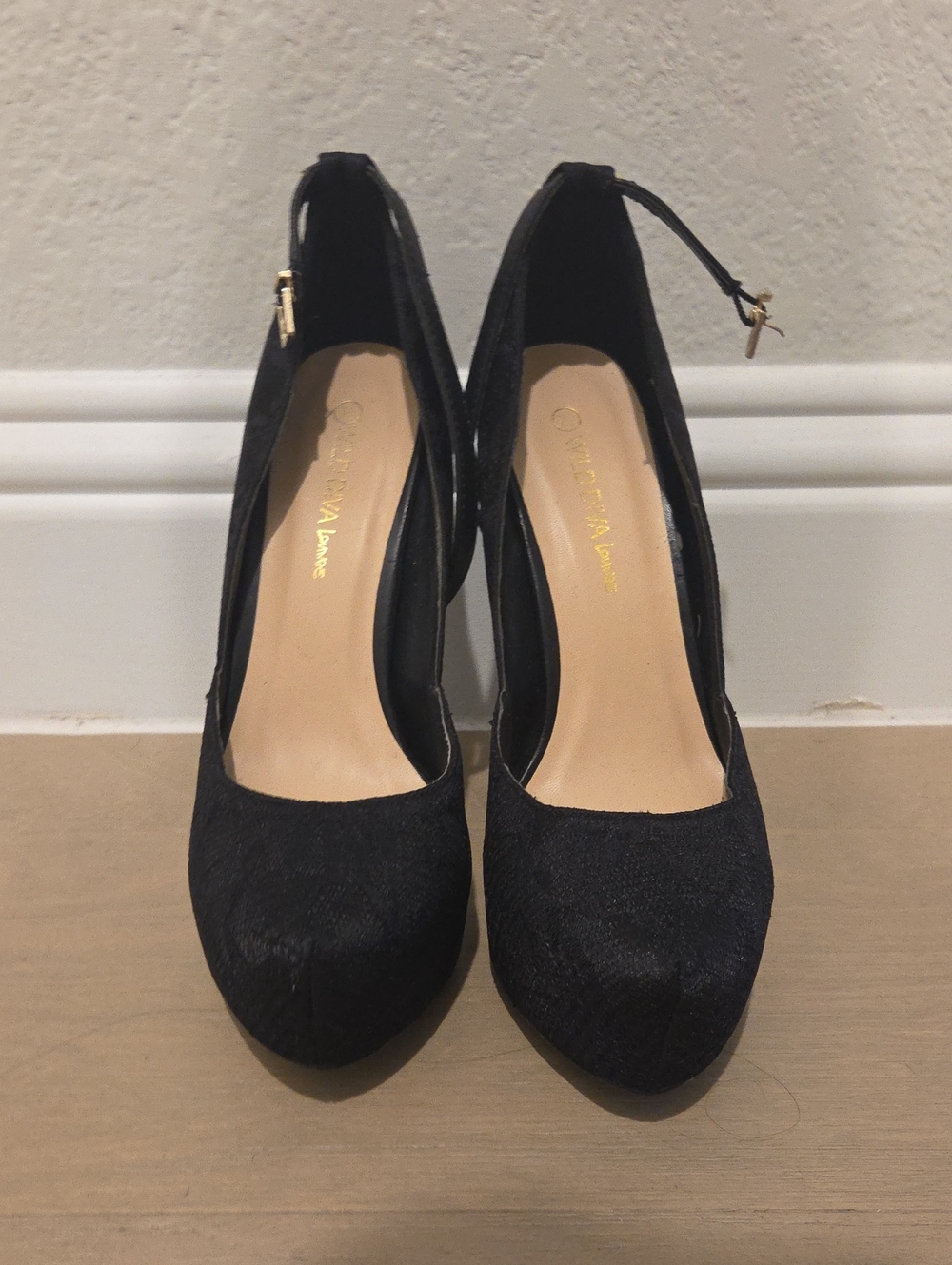 Wild Diva Sexy Black Ankle-Strap Heels